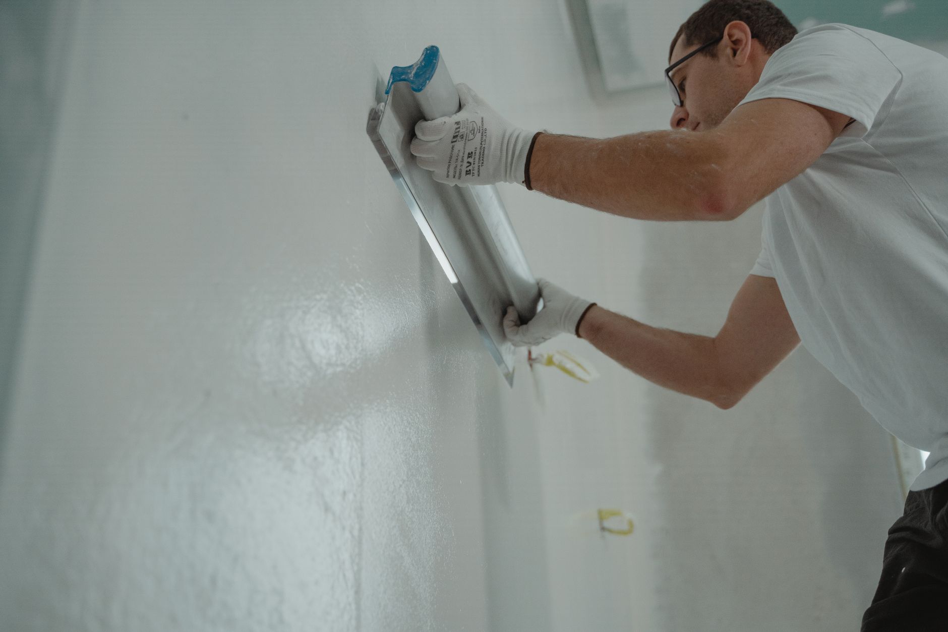 R Hernandez Drywall at work